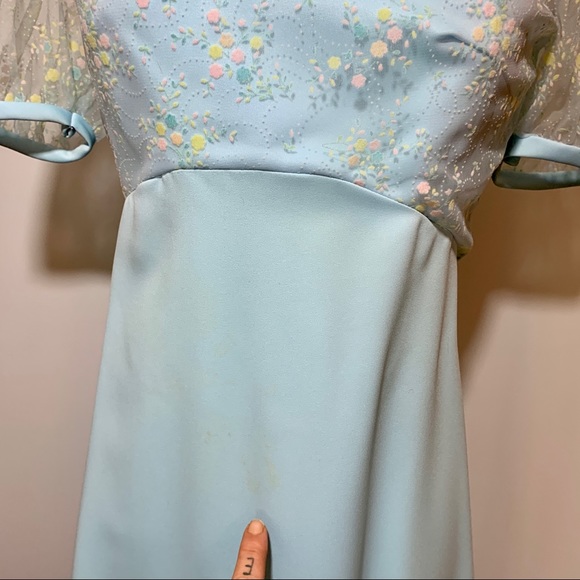 Vintage 1950’s/60’s Baby Blue Sheer Floral Lace Embroidered Overlay Prom Dress - Picture 8 of 16